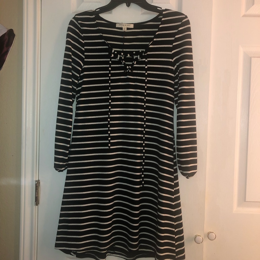Dress - Picture 2 of 2